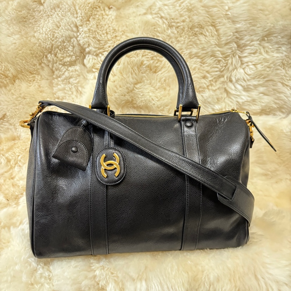 Authentic Vintage Chanel Black Caviar Leather Duffle Travel Bag 24K Gold Rare - Picture 2 of 16